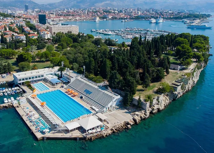 Διαμέρισμα Beachfront Drazen With Patio & Parking Σπλιτ