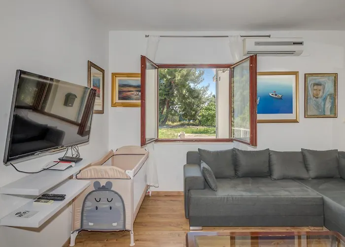 Διαμέρισμα Beachfront Drazen With Patio & Parking *