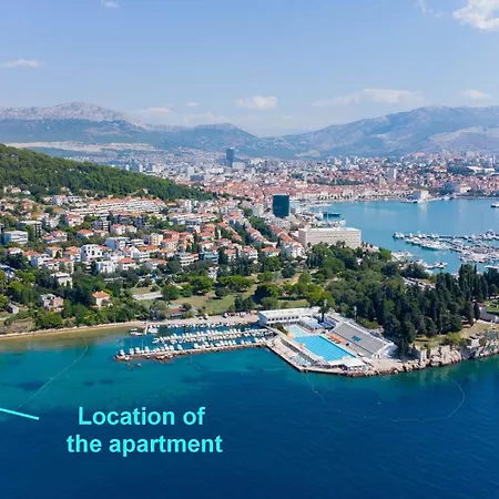Beachfront Drazen With Patio & Parking *