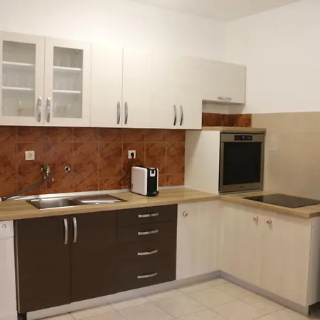 Apartment Beachfront Drazen With Patio & Parking Split